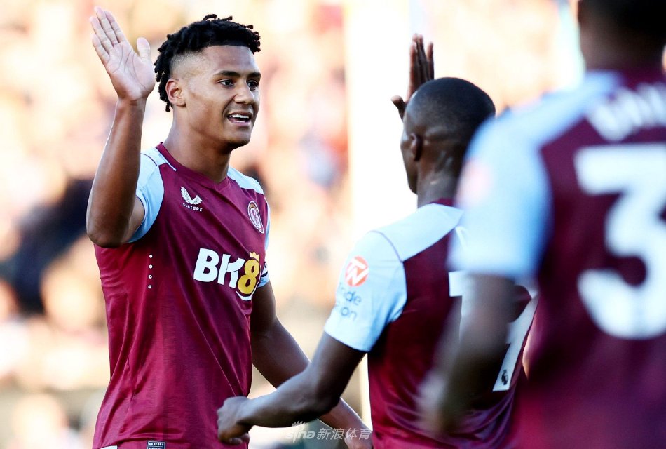 练战术板上 练战术板上